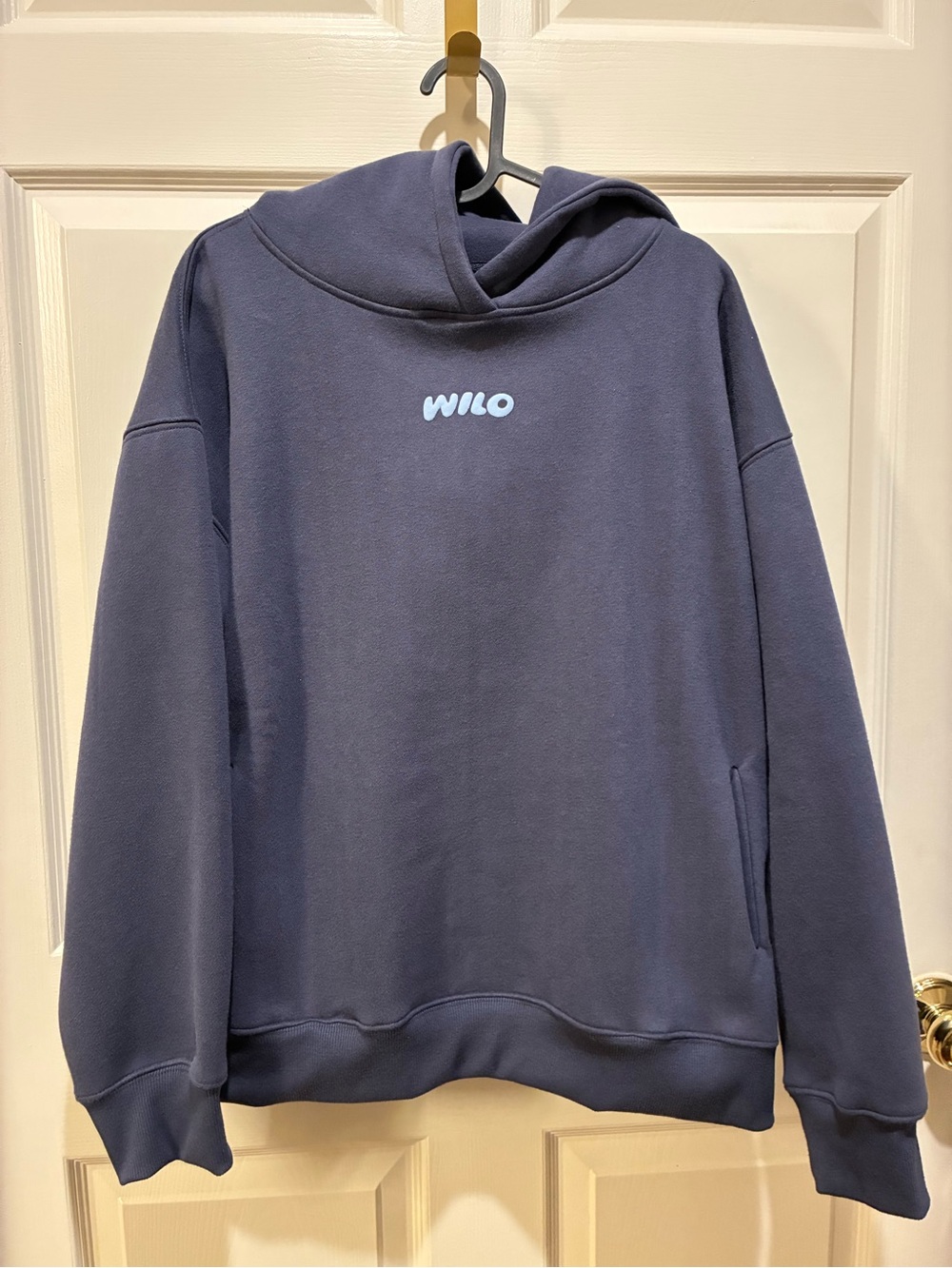 NWT Wilo The Label “Wilo Wellness Club” *Hoodie Only* in Navy. Size L. Brand new
